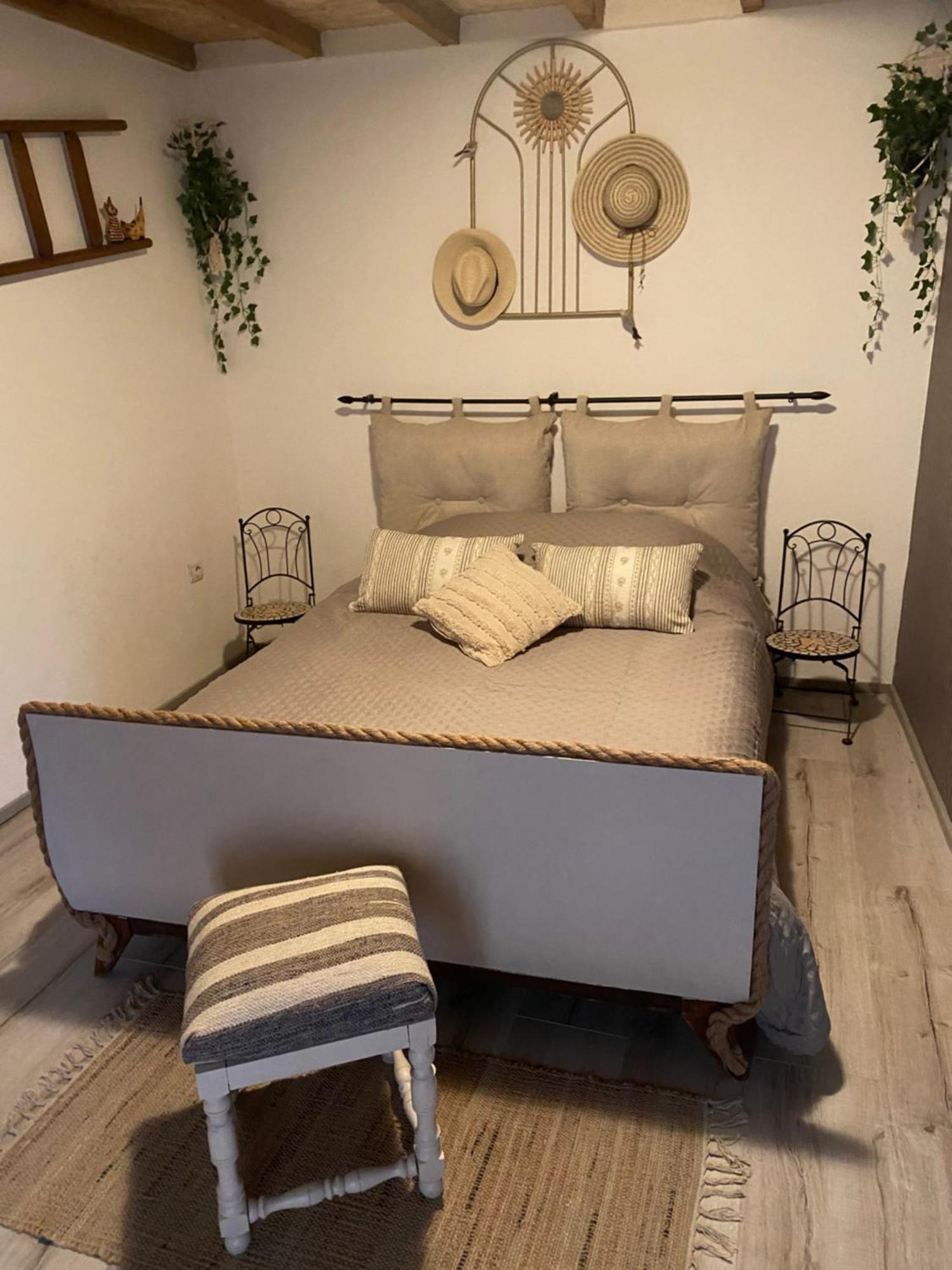 Maison De Village 5 Vacanciers Chez Nene Et Bibi Roquemaure  Zewnętrze zdjęcie